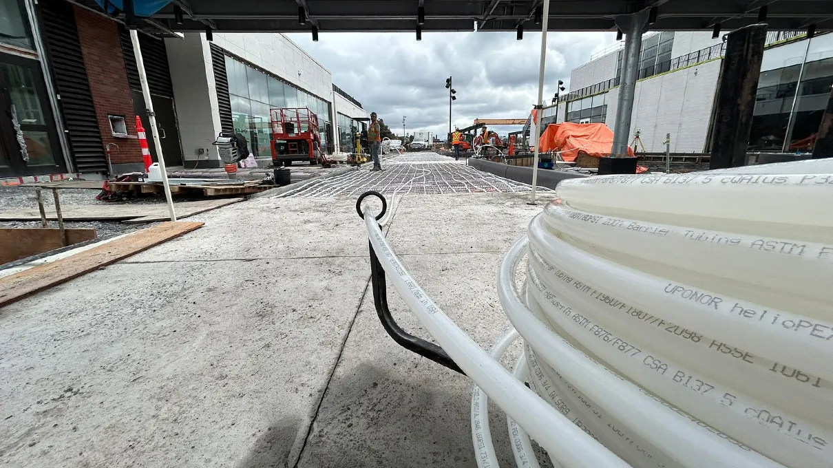 Royalmount_QuebecCA_Commercial_ShoppingMall_0824_062