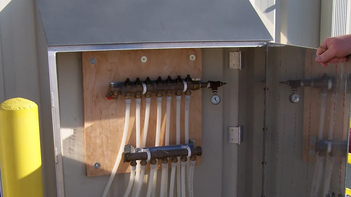 Outdoor-Manifold-Enclosure